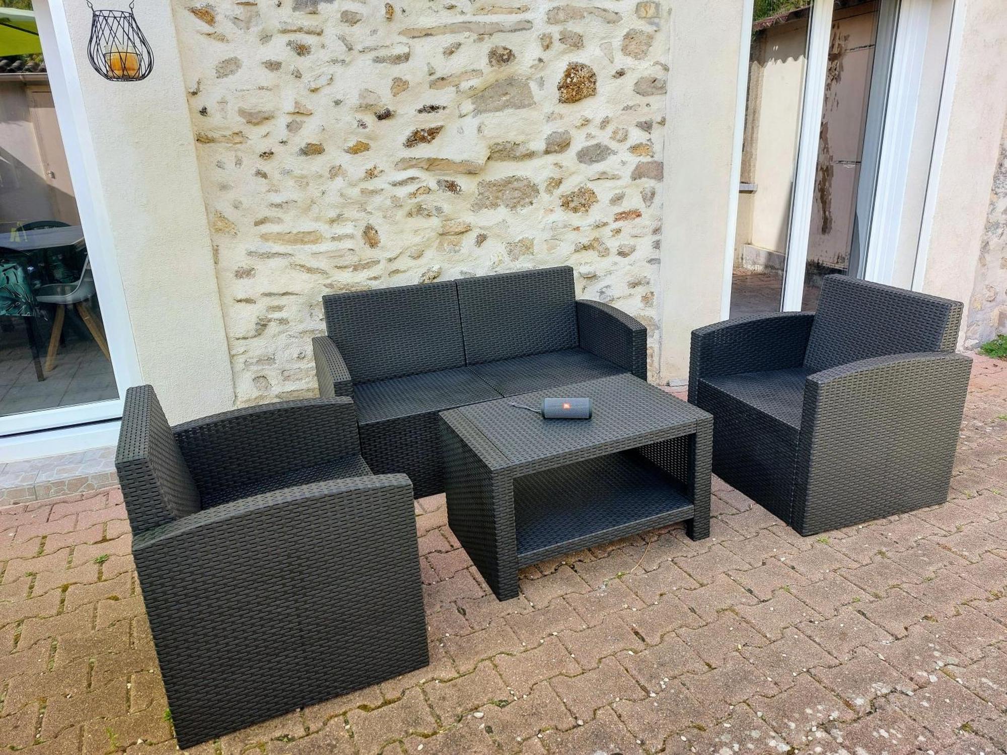 Maison Spacieuse Avec Jardin Proche * Tancrou